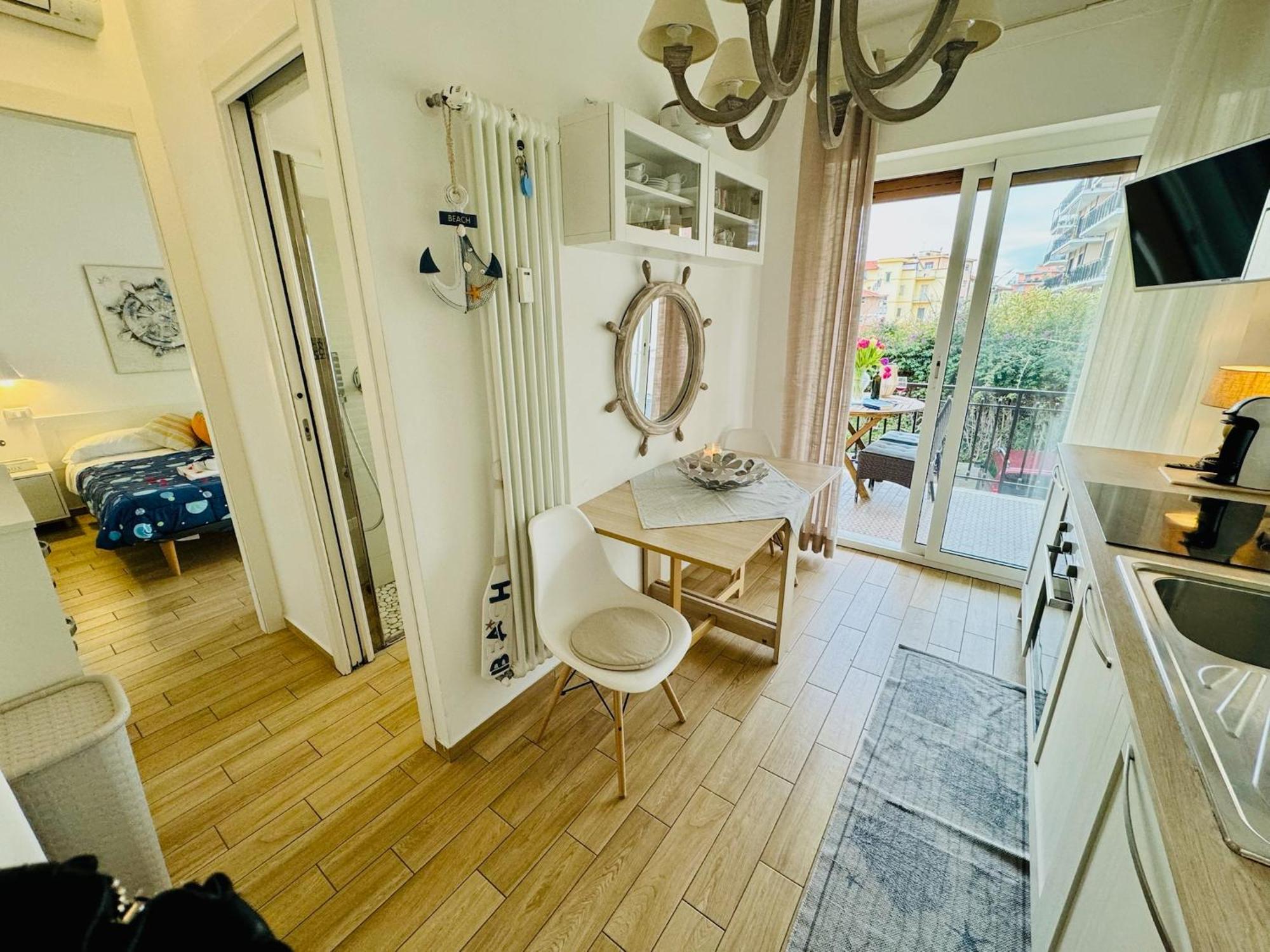 Il Timone Apartment ริวาลิกูเร ภายนอก รูปภาพ