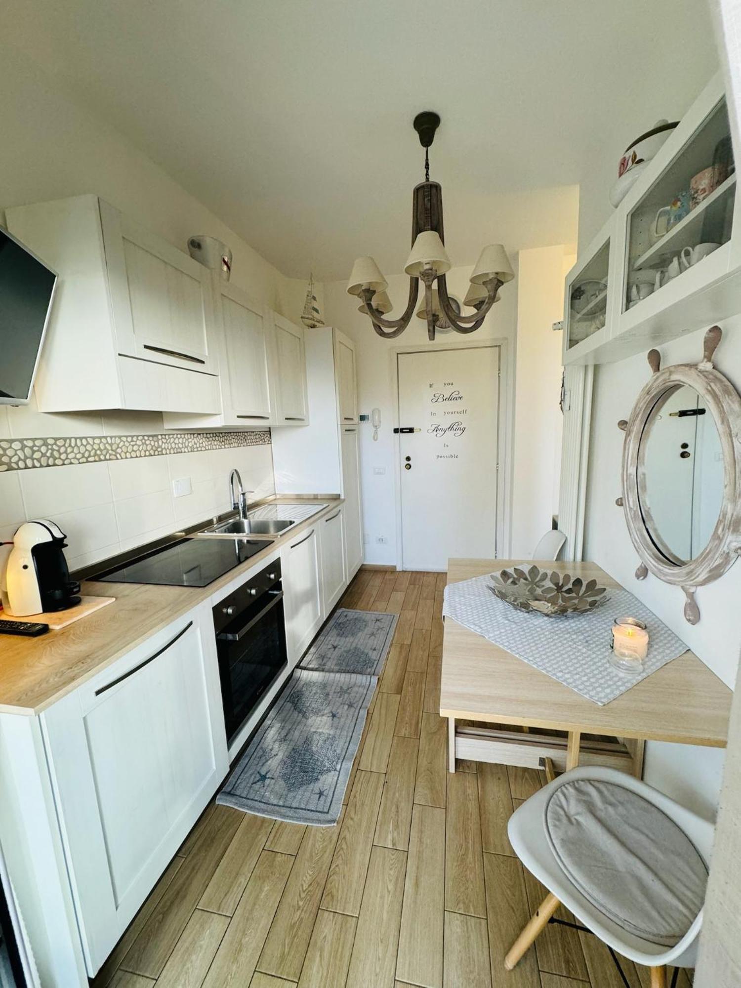 Il Timone Apartment ริวาลิกูเร ภายนอก รูปภาพ
